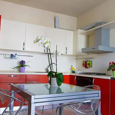 In Riviera Romagnola Апартаменты Лидо-ди-Классе